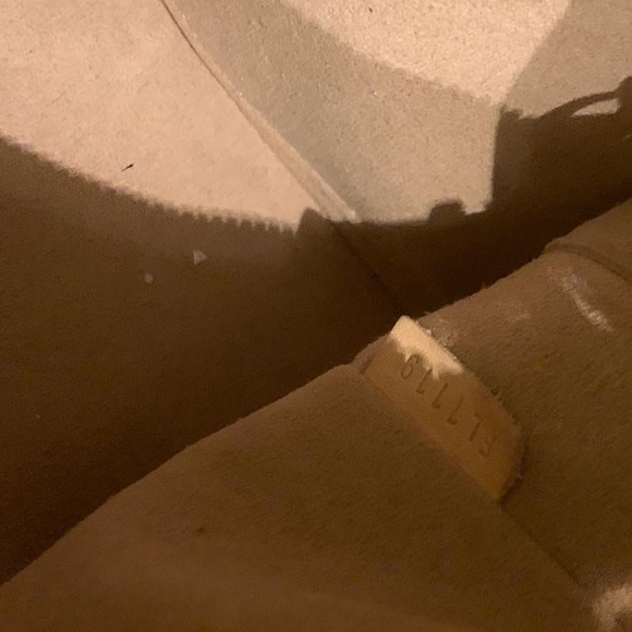 Women Luis Vuitton hand bag - Picture 2 of 7